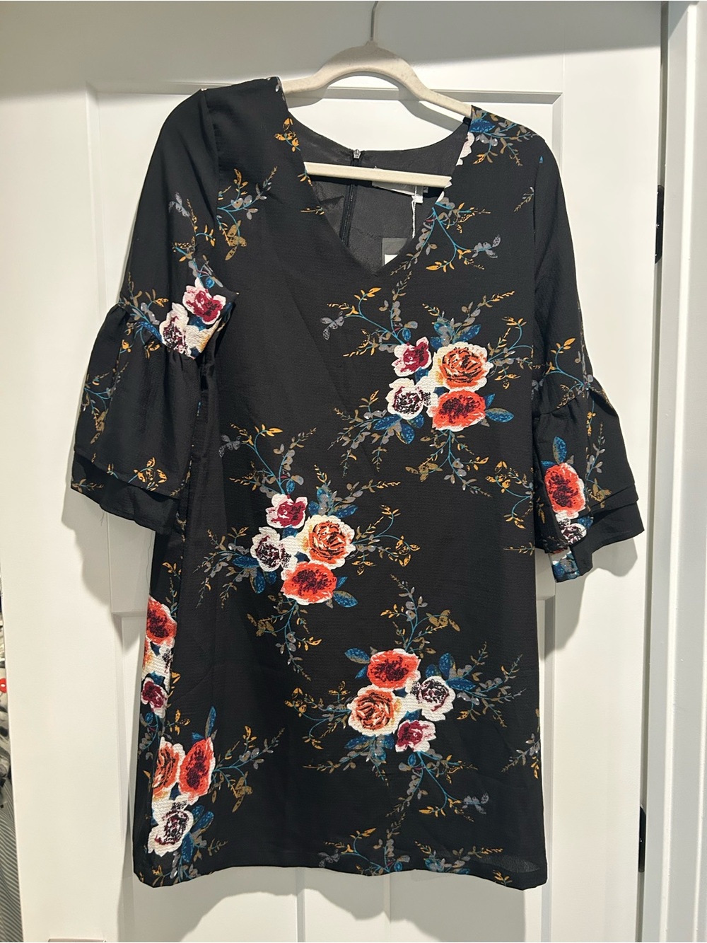 Floral V-Neck Shift Dress in Black with Red Rose Print